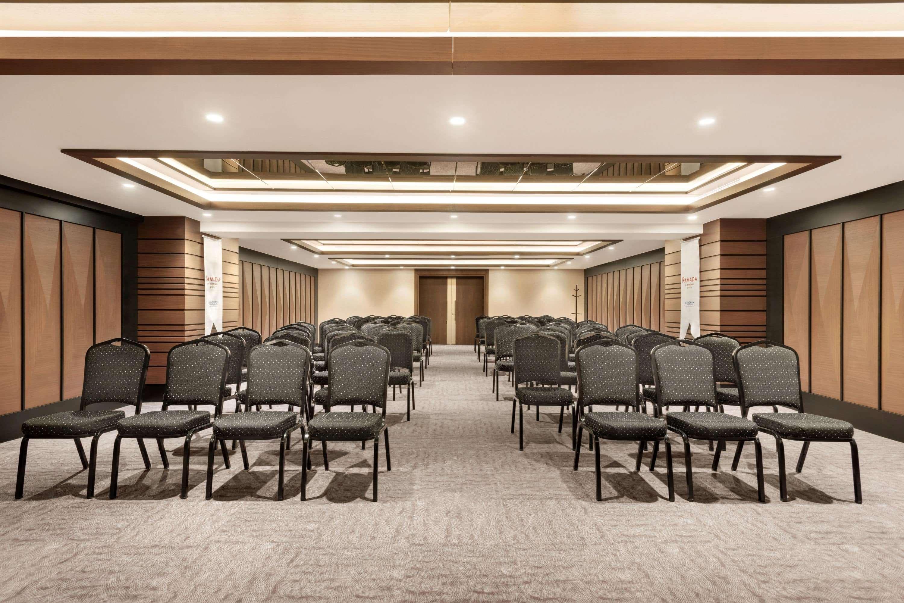Ramada By Wyndham Isparta Exterior photo