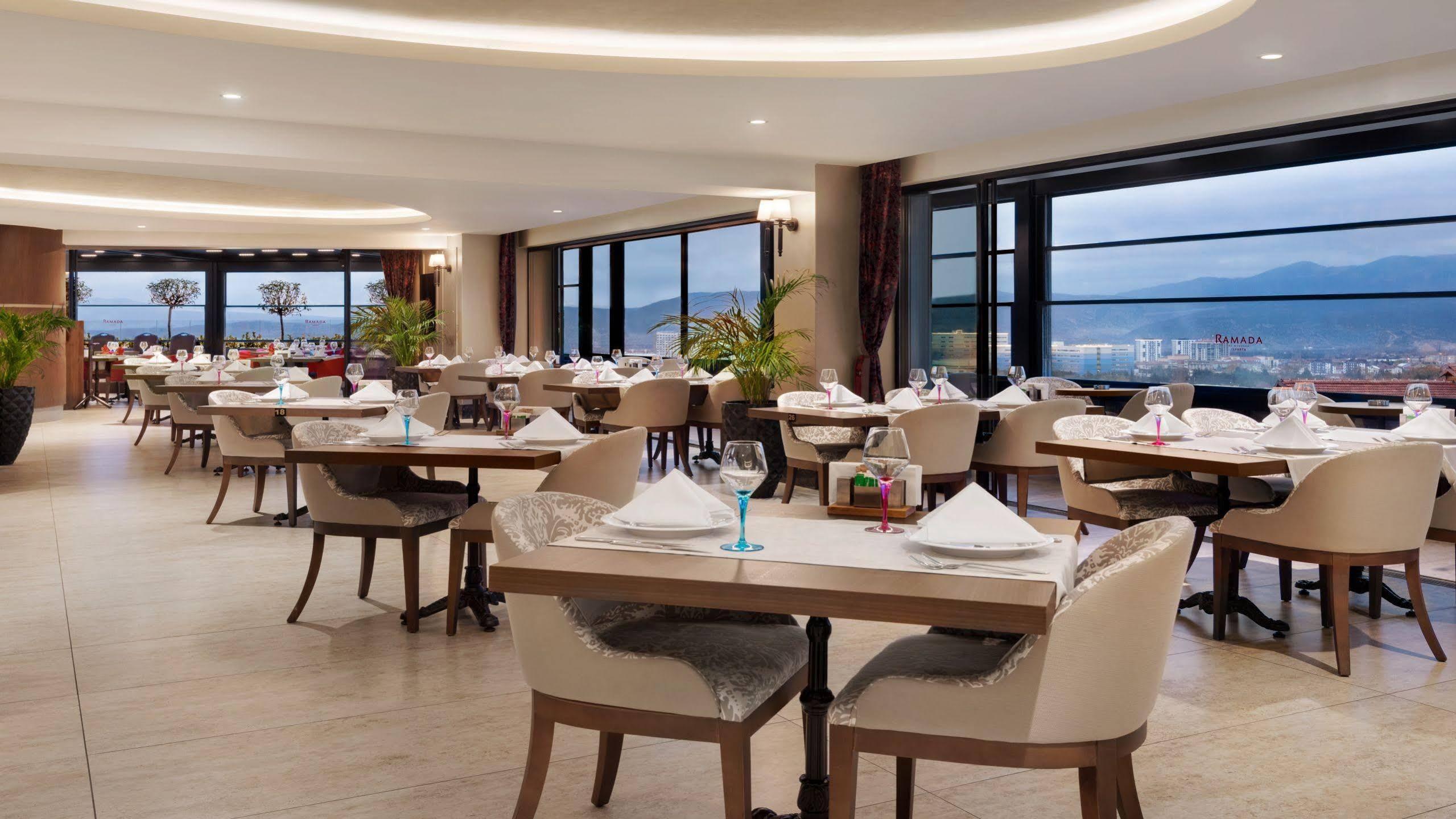 Ramada By Wyndham Isparta Exterior photo