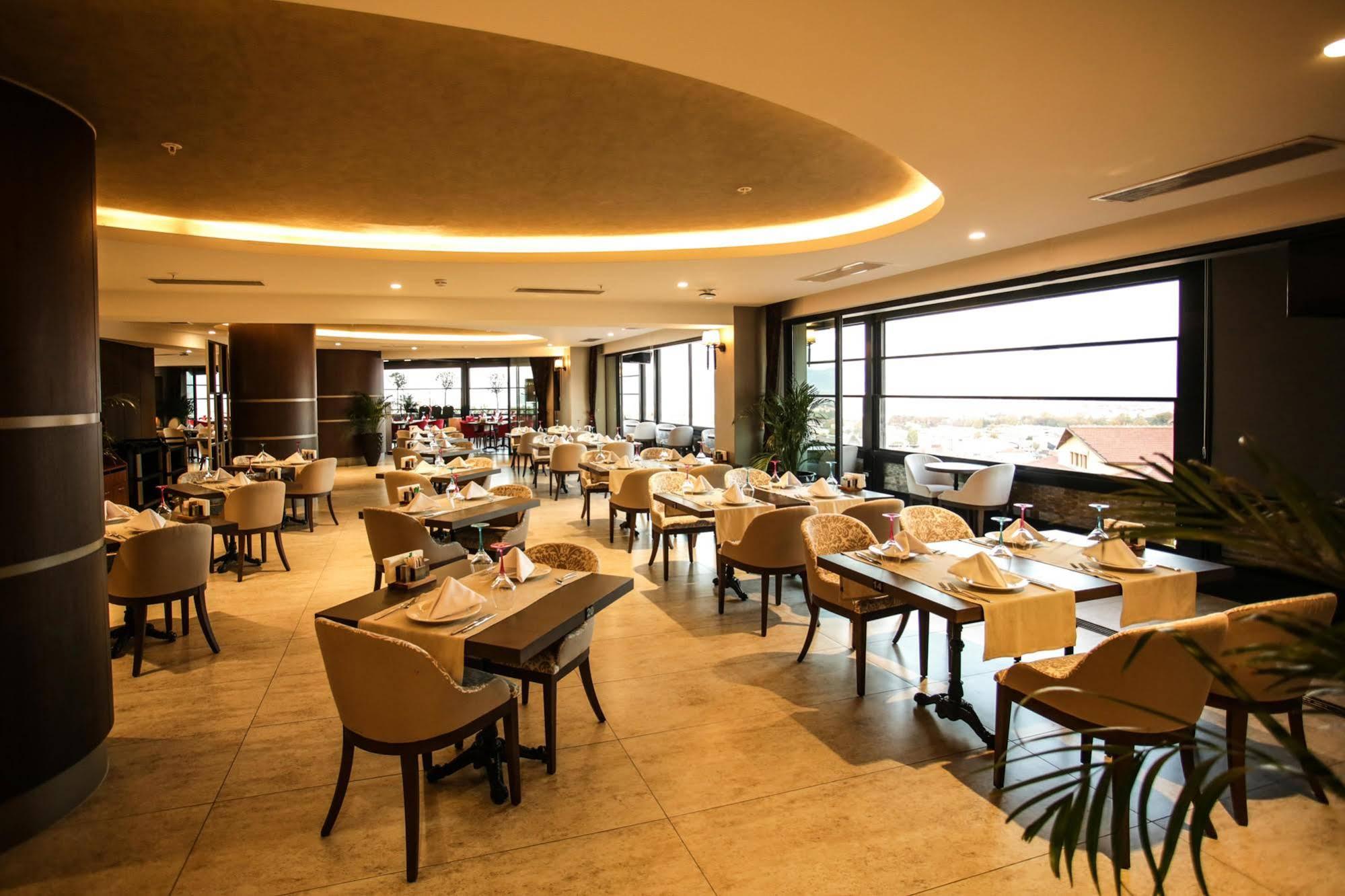 Ramada By Wyndham Isparta Exterior photo